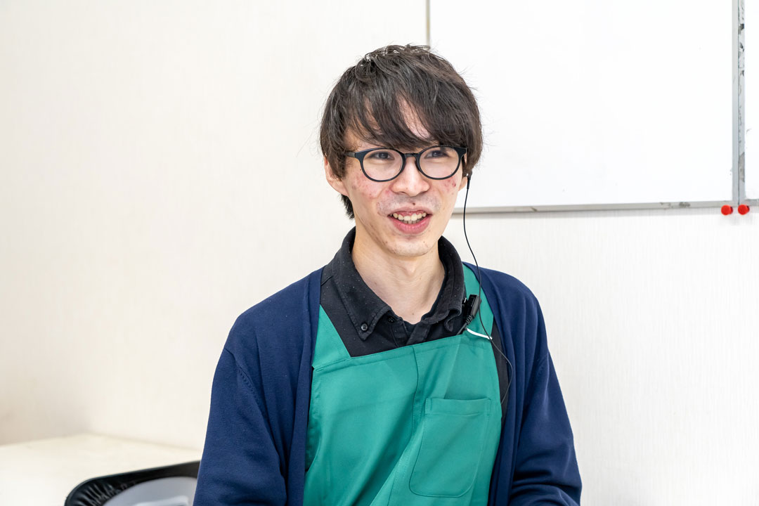 幅広い年齢層のスタッフが在籍。操作の分かりやすさが導入の決め手