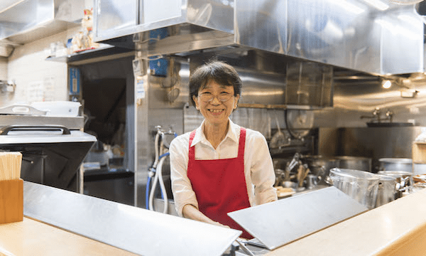 写真：中華そば 多賀野様のスタッフ